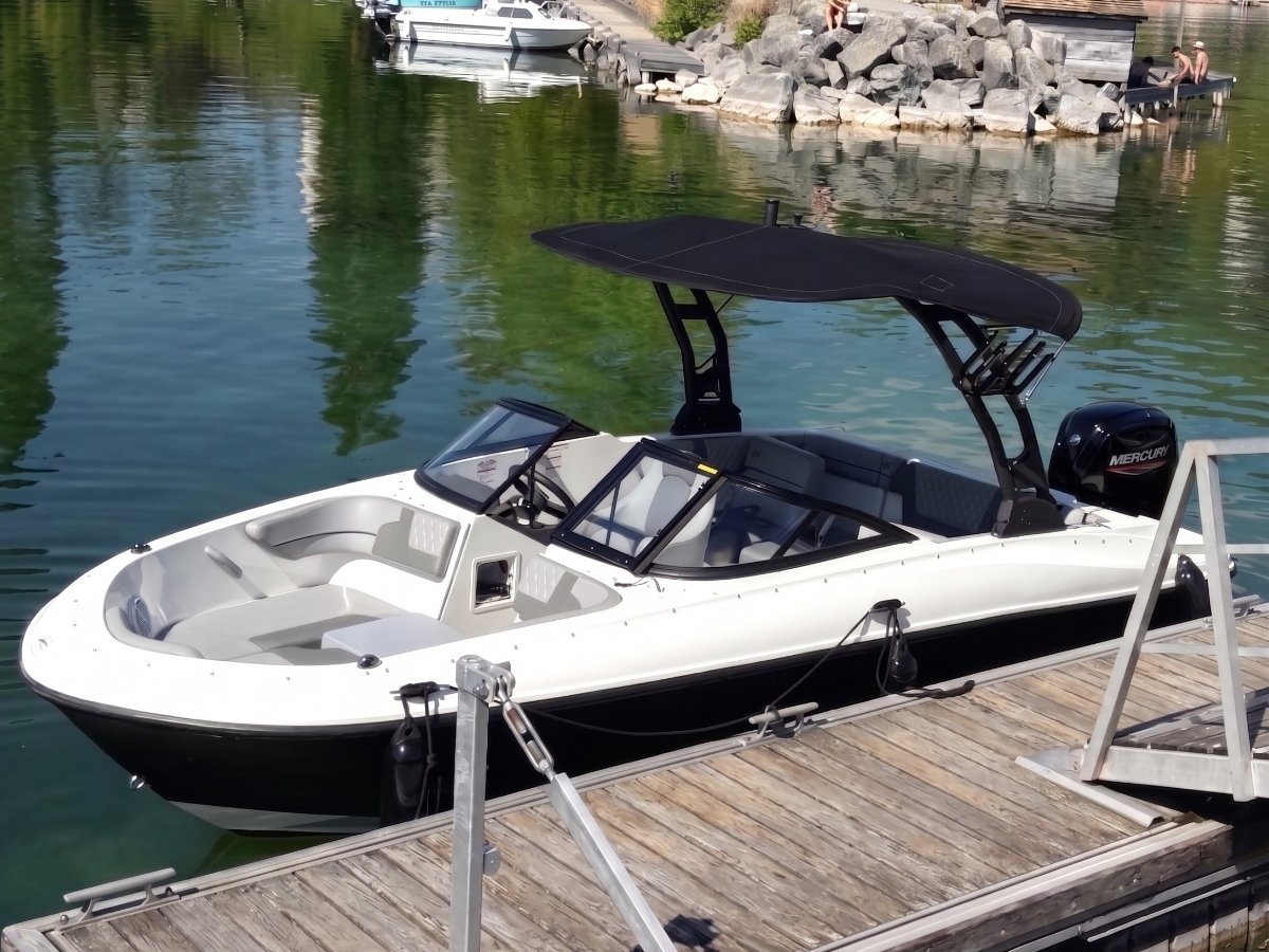 Bateau Bayliner VR4 2024