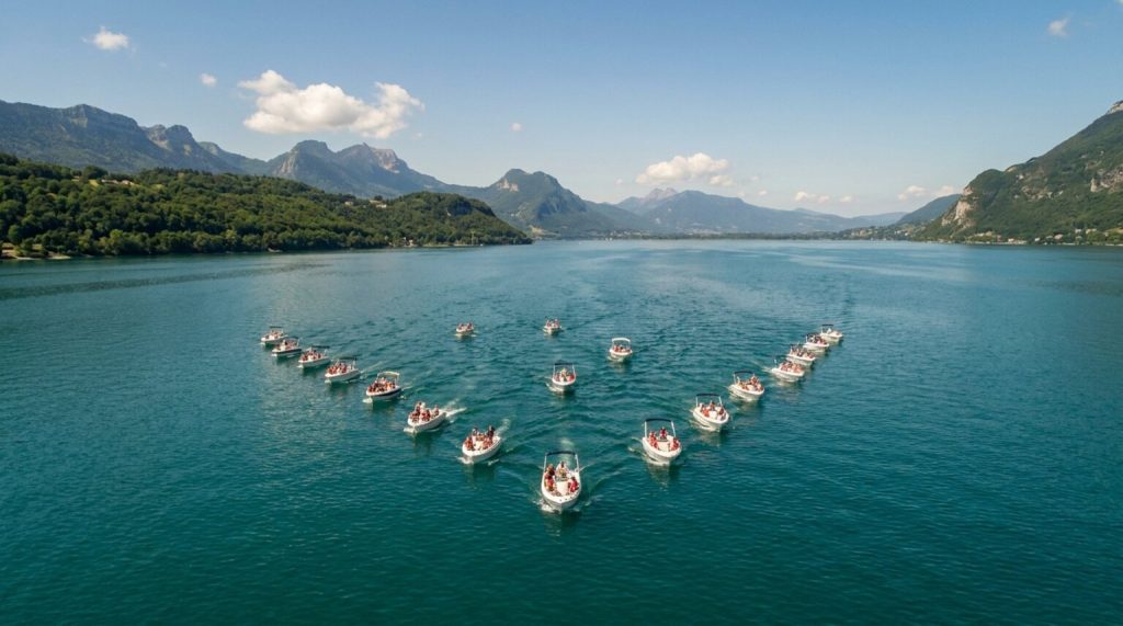 Flottille de bateaux pour un séminaire team building sur le lac du Bourget